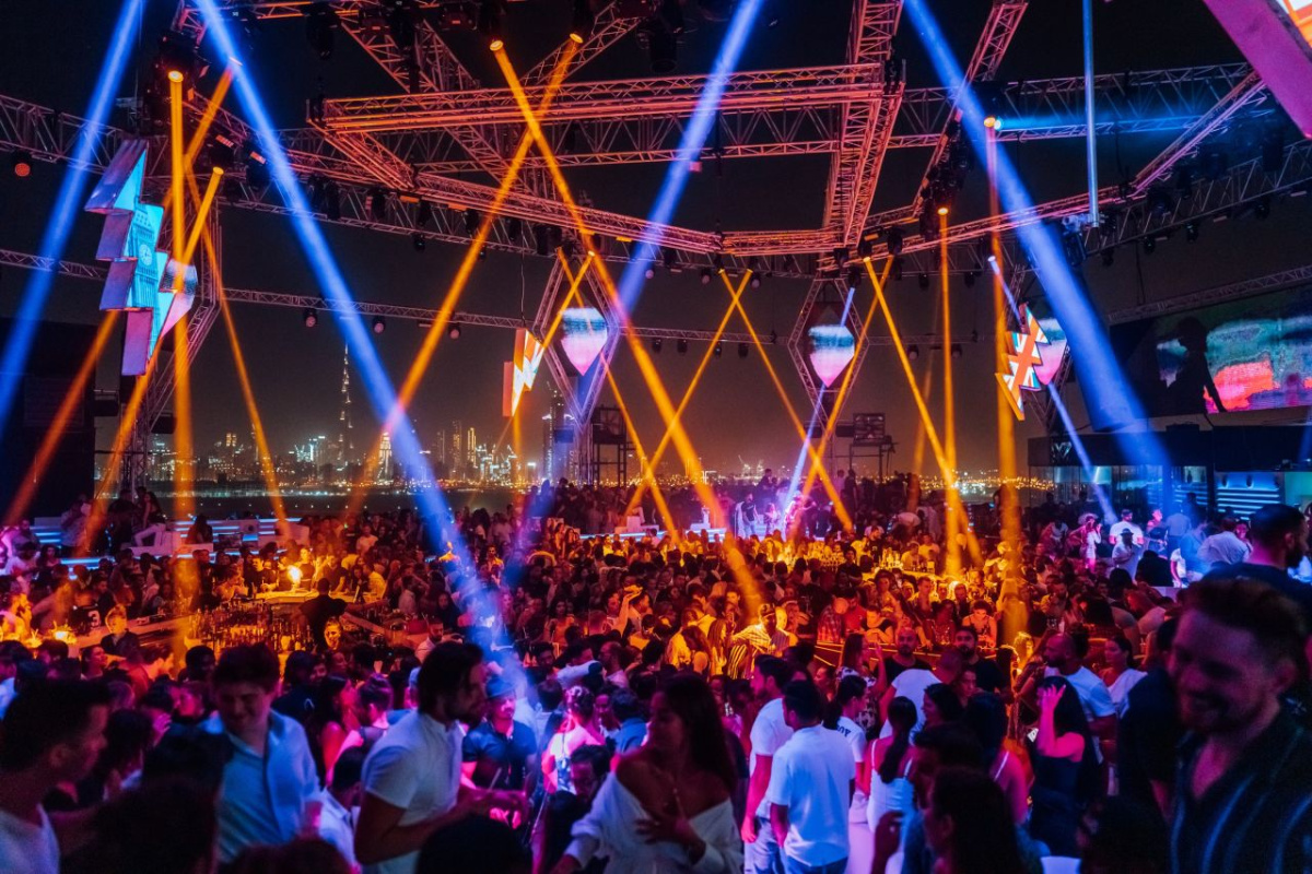 From Ibiza to Las Vegas. A comparison of clubbing cultures around the world